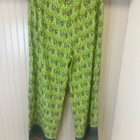 Bohemian Green Wide-Leg Pants - Picture 3 of 3
